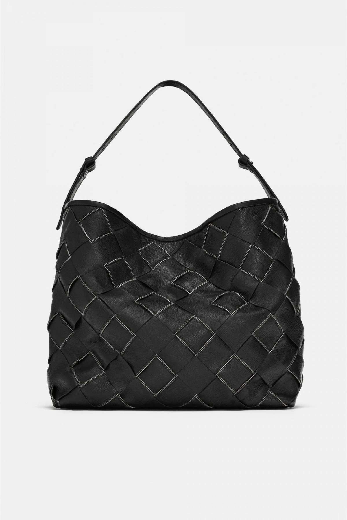 Borsa a sacca in pelle intrecciata Zara a 129 euro