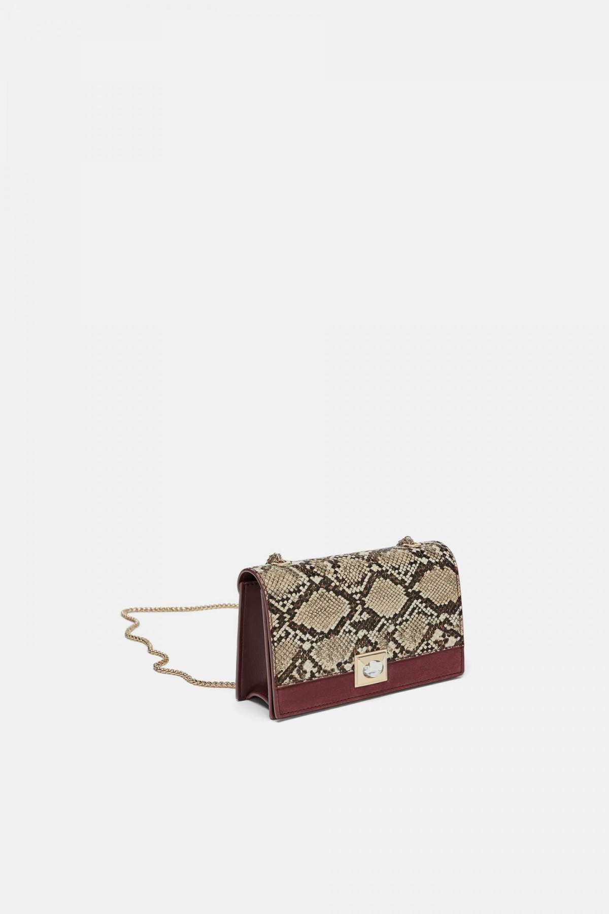 Borsa a tracolla Zara effetto pitone a 39,95 euro