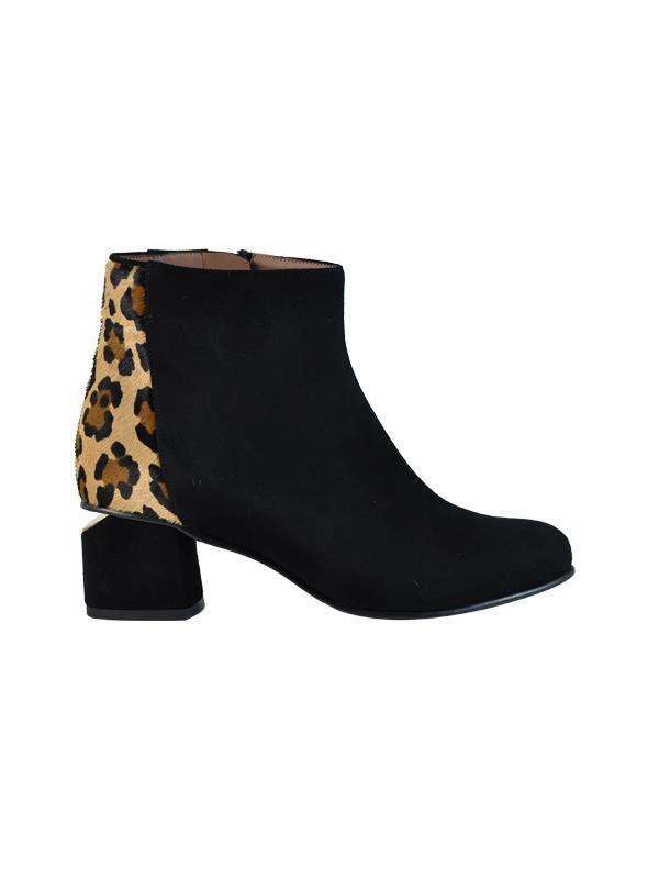 Stivaletti animalier Albano a 160 euro