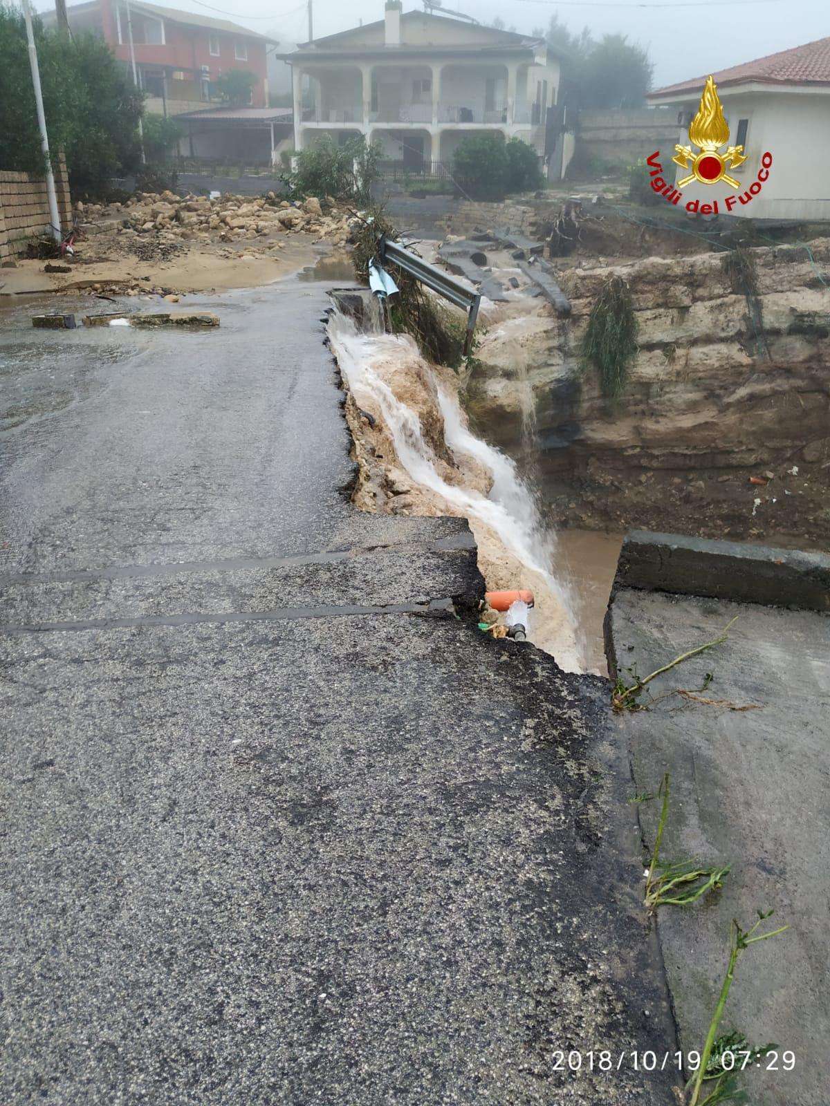 Strade crollate a Catania