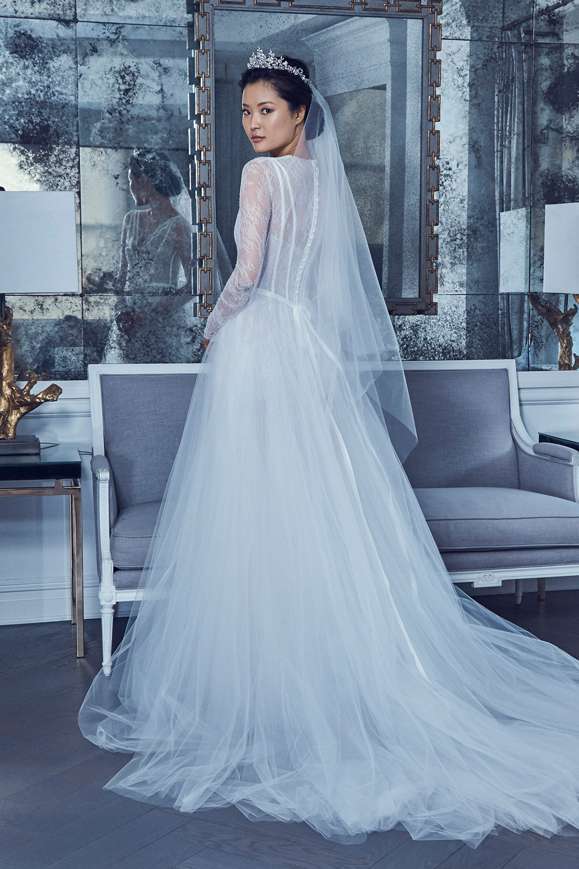 Vestito da sposa in tulle a maniche lunghe Romona Keveza