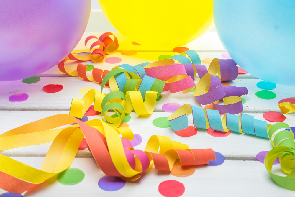 Stelle filanti e coriandoli per Carnevale