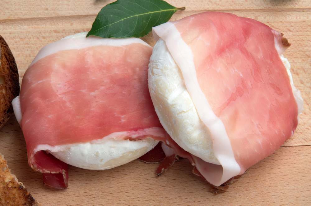 Tomino al prosciutto