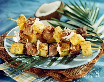 spiedini tonno ananas