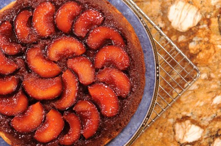 Torta rovesciata alle prugne