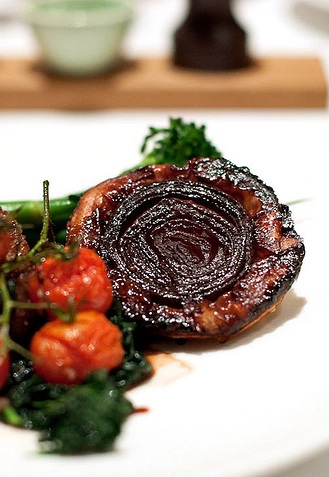 Mini tatin di cipolle rosse