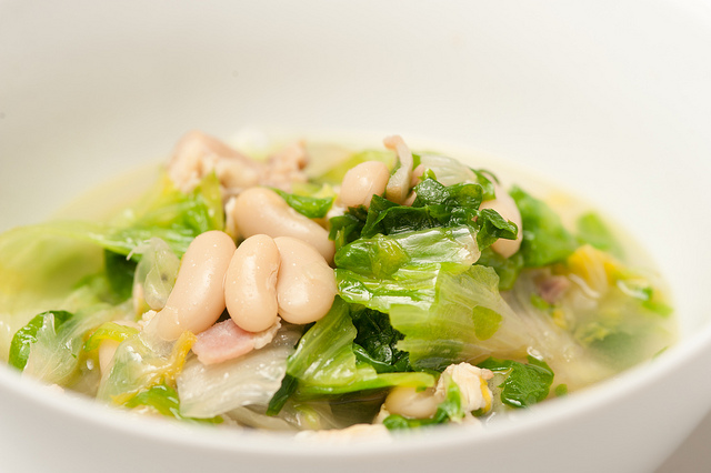 zuppa di scarole e fagioli cannellini ricetta